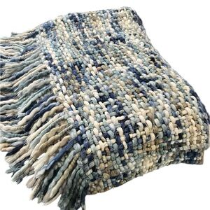 West Elm Textured Throw Blanket - Blue and Cream chunky fringe no holes warm